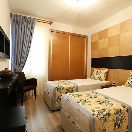 Отель Thermal 4*